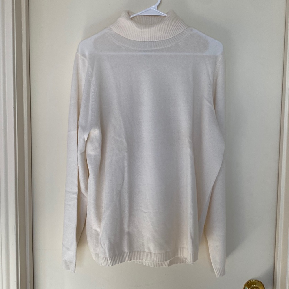Neiman Marcus Emma Cashmere Sweater White